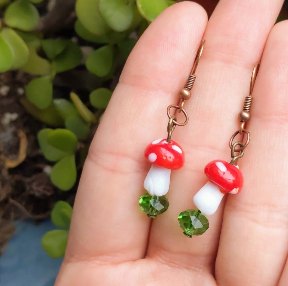 Handmade Jewelry, Accessories, and Art!